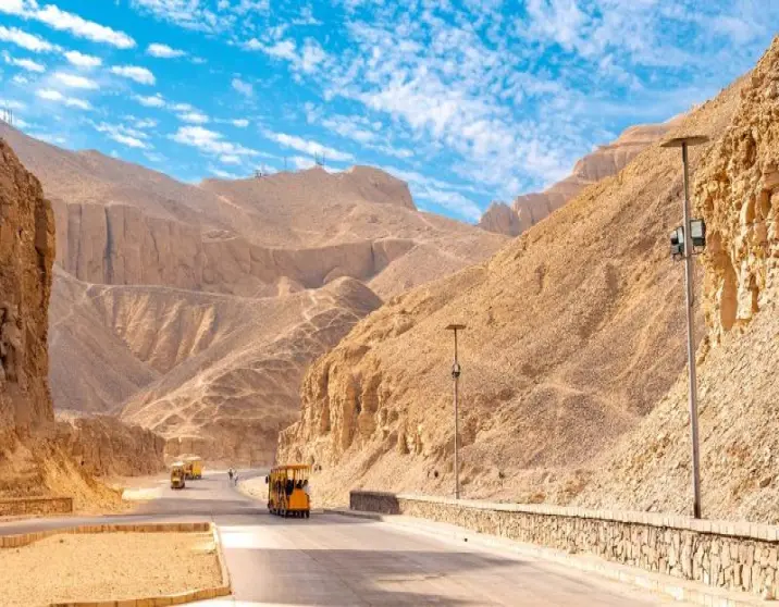 Unveil The Beauty of Egypt in 20 Days Private Tours .